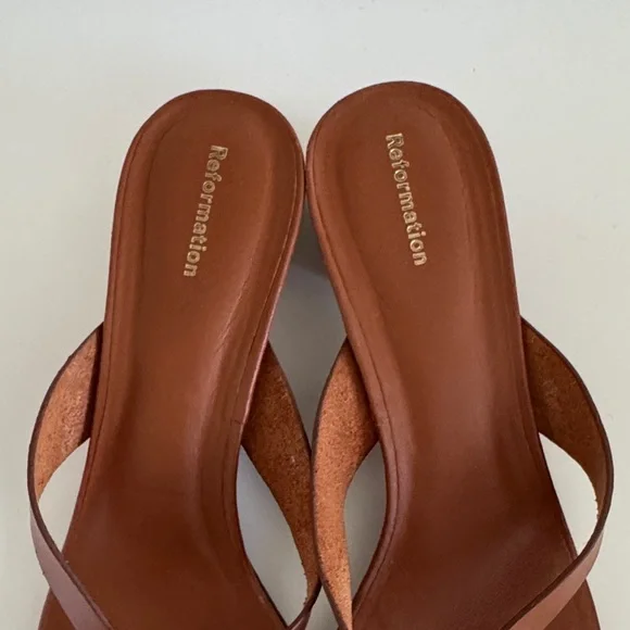 Reformation Dana Block Heel Leather Sandals - Picture 2 of 5